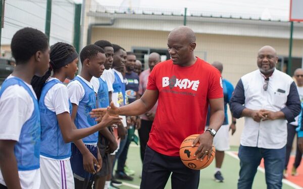 Complexe sportif de Nzeng-Ayong