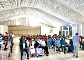 Le conférencier , Maurice Pebadi Engandzas