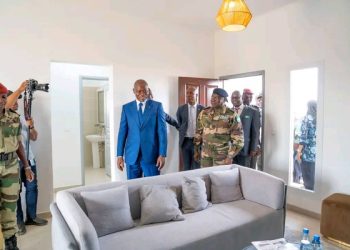 Bikélé incarne un Gabon qui bâtit et rassemble