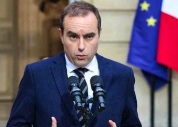 Sébastien Lecornu claque la porte