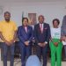 Patrick Arsène Ndong Aboghea, à droite de la ministre des Affaires sociales