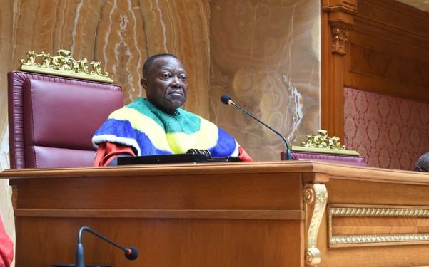À la barre du droit : Dieudonné Aba’a Owono prend les rênes de la Cour constitutionnelle pour huit ans