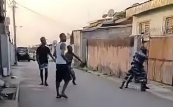 Les policiers de Nkembo
