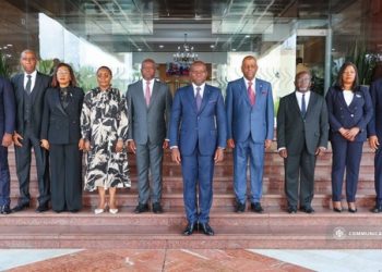 Six nouveaux ambassadeurs gabonais prêtent serment