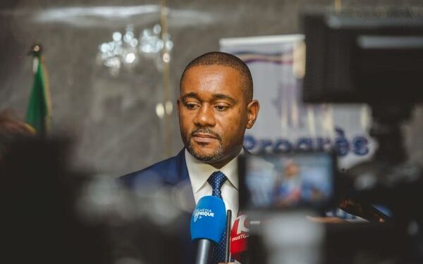 Ike Ngouoni Aila Oyouomi,