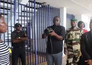 La Poste S.A au Gabon : salaires impayés, chiens lâchés, une direction qui s&rsquo;accroche, le Synaposte crie au scandale