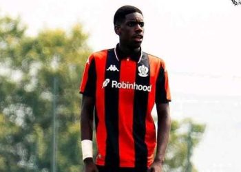 franco‑gabonais Xavier Junior Mandza